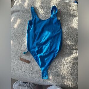NWT SKIMS MYKONOS BODYSUIT
